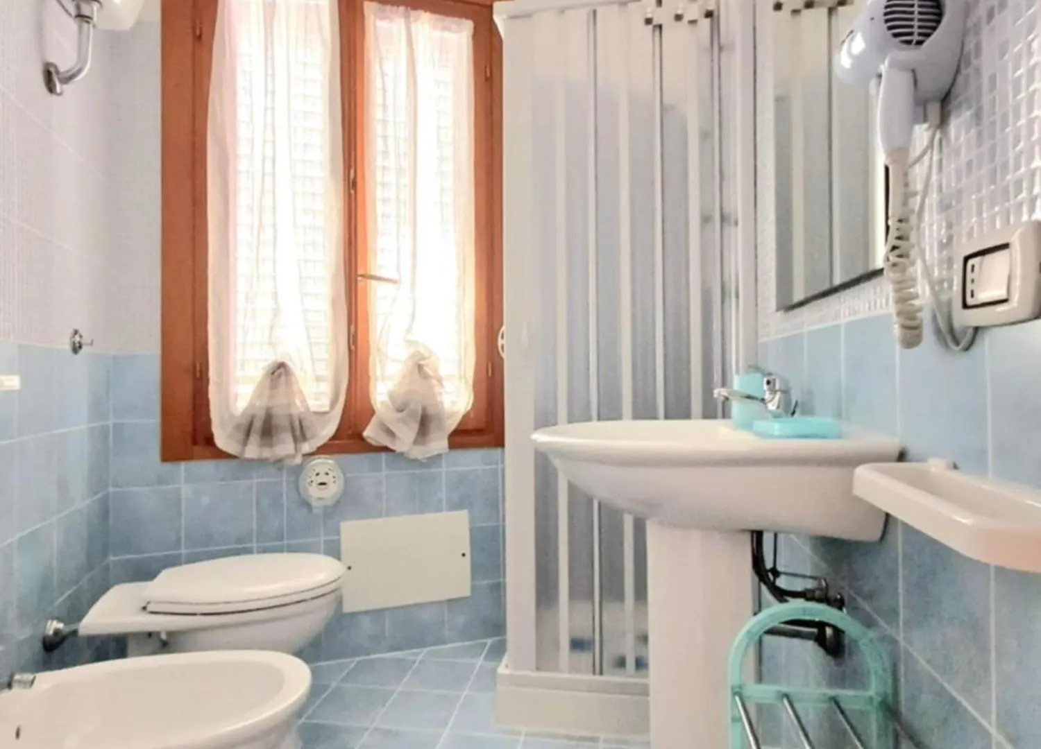 Perla Blu Αλγκέρο 0*,